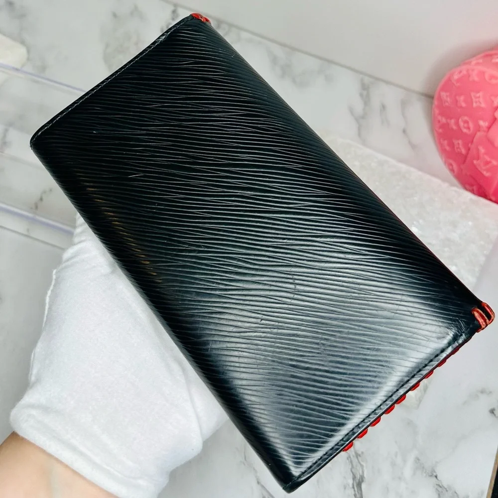 EUC Louis Vuitton Black Epi Leather Portefeuille Floral Twist Long Wallet